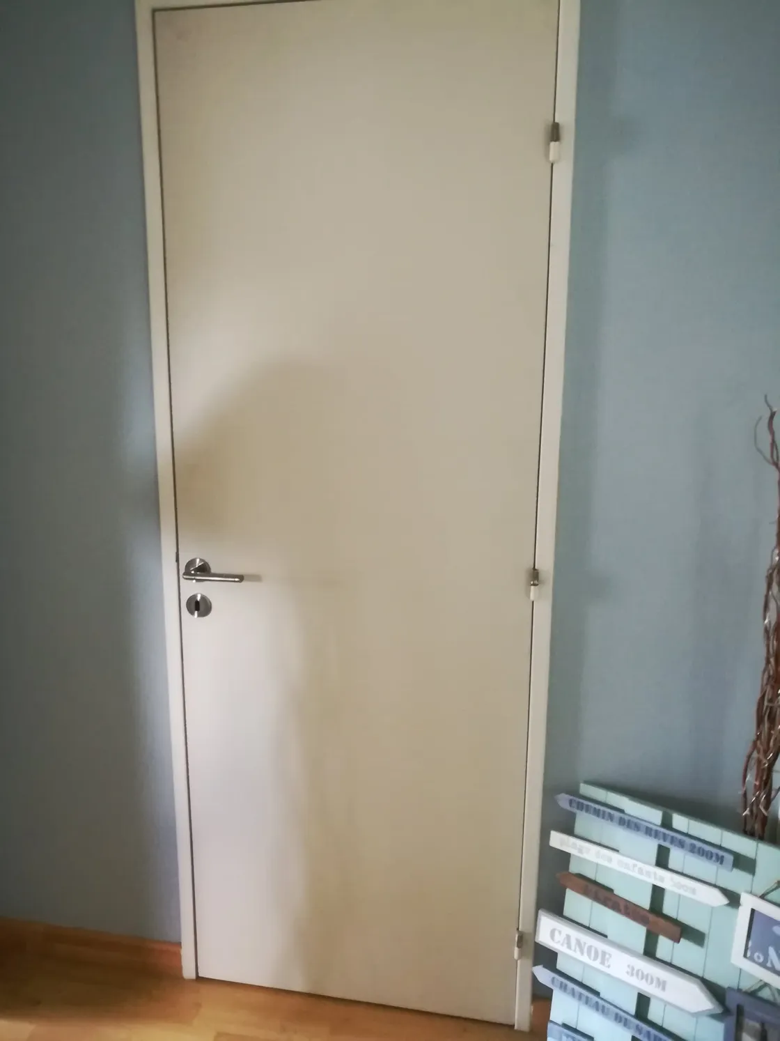 Porte intérieure sur mesure, finition lisse peinte